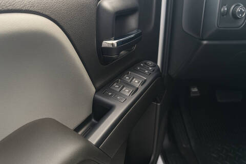 2018 Chevrolet Silverado 1500 Custom