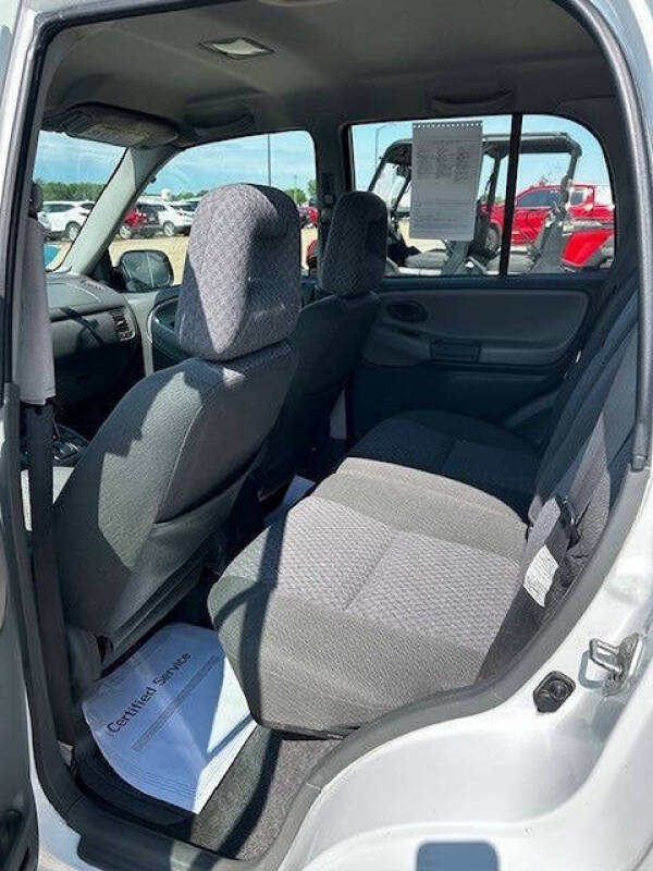 2004 Chevrolet Tracker