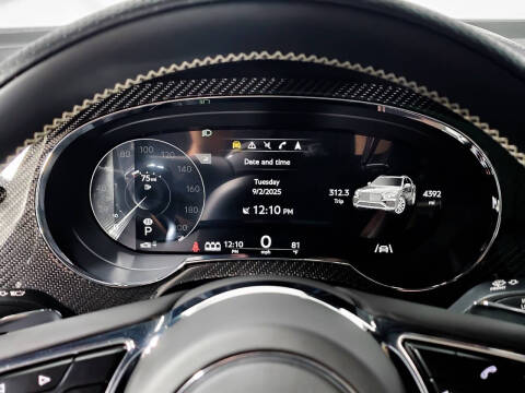 2023 Bentley Bentayga EWB