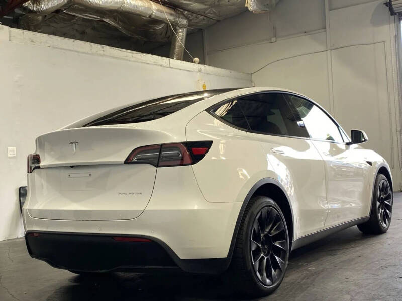 2022 Tesla Model Y Long Range