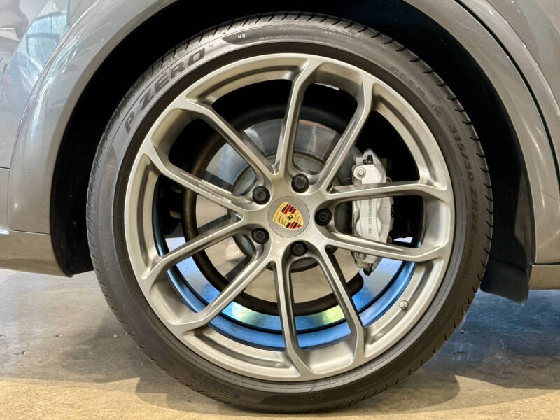 2020 Porsche Cayenne Turbo Coupe