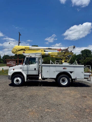2003 Freightliner FL70