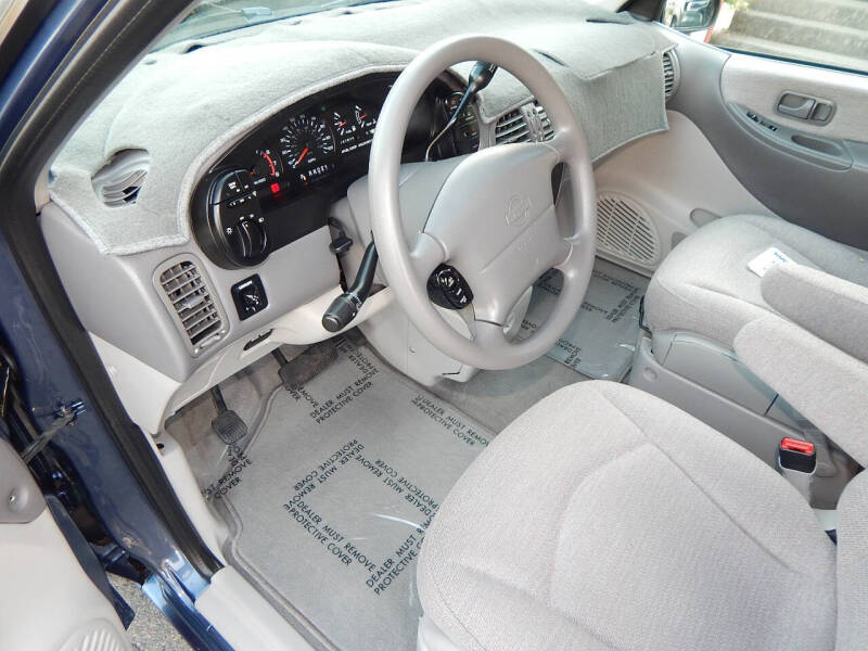 1997 Nissan Quest XE