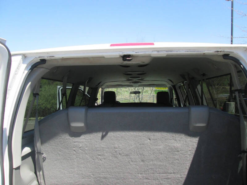 2010 Ford E-Series E-350 SD XL