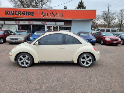 2006 Volkswagen New Beetle for sale at RIVERSIDE AUTO SALES in Sioux City IA