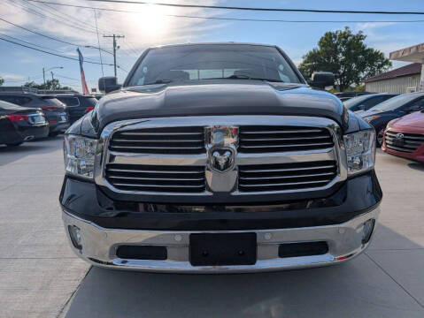 2019 RAM 1500 Classic SLT