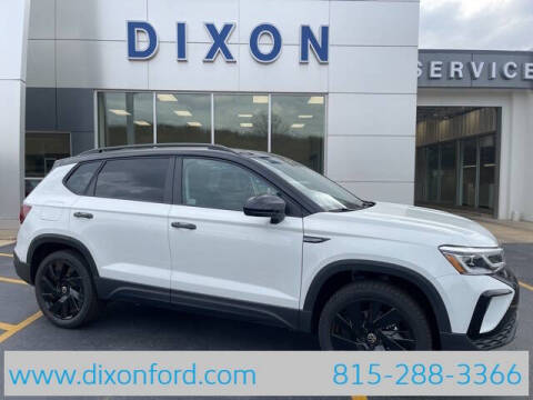 2024 Volkswagen Taos SE Black 4Motion