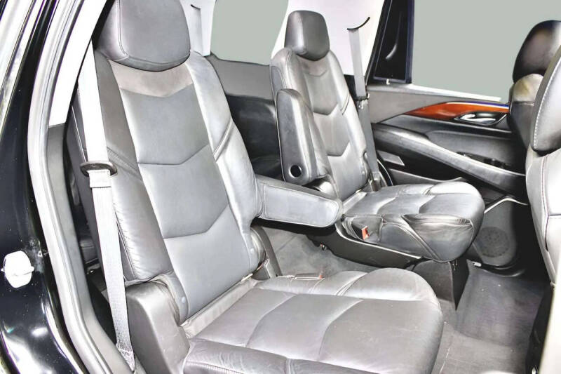 2020 Cadillac Escalade Luxury