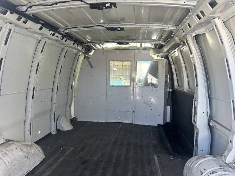 2016 Chevrolet Express 2500