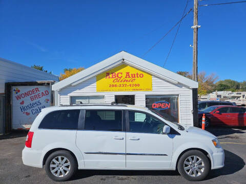 2015 Chrysler Town and Country for sale at ABC AUTO CLINIC CHUBBUCK in Chubbuck ID