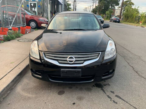 2012 Nissan Altima for sale at SUNSHINE AUTO SALES LLC in Paterson NJ