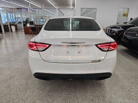 2015 Chrysler 200 S
