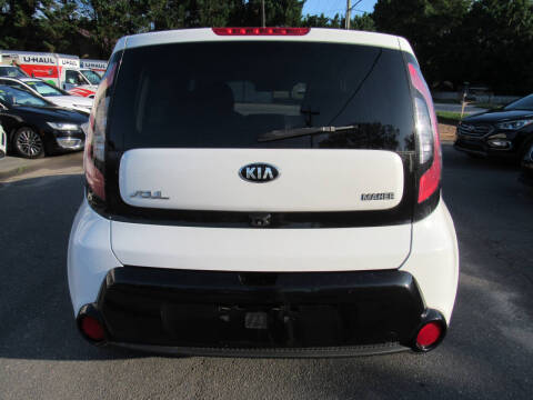 2016 Kia Soul +