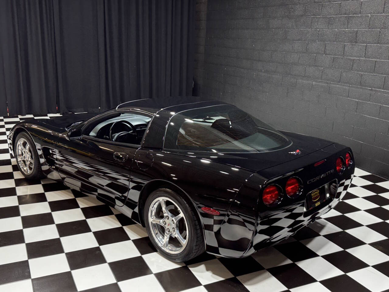 2001 Chevrolet Corvette 7