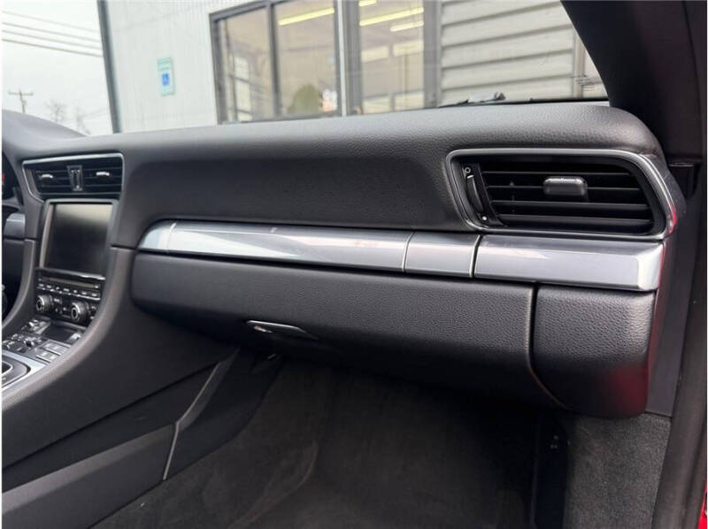 2013 Porsche 911 Carrera