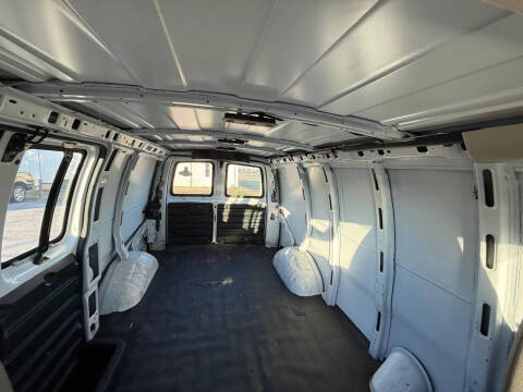 2020 Chevrolet Express 2500