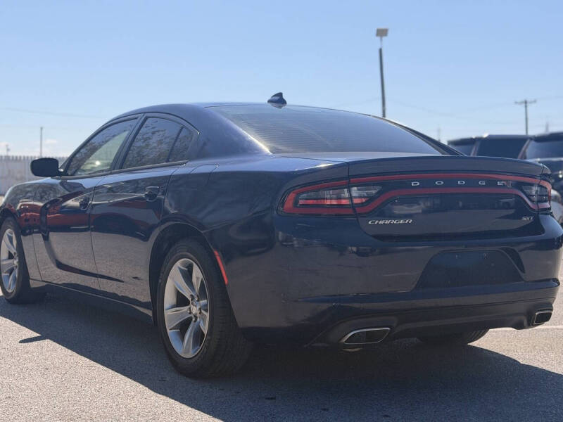 2015 Dodge Charger SXT