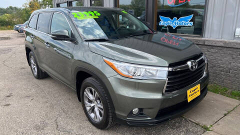 2015 Toyota Highlander for sale at Eagle Motors - La Crescent in La Crescent MN