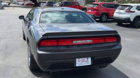 2014 Dodge Challenger SXT