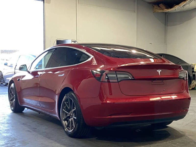 2018 Tesla Model 3 Mid Range