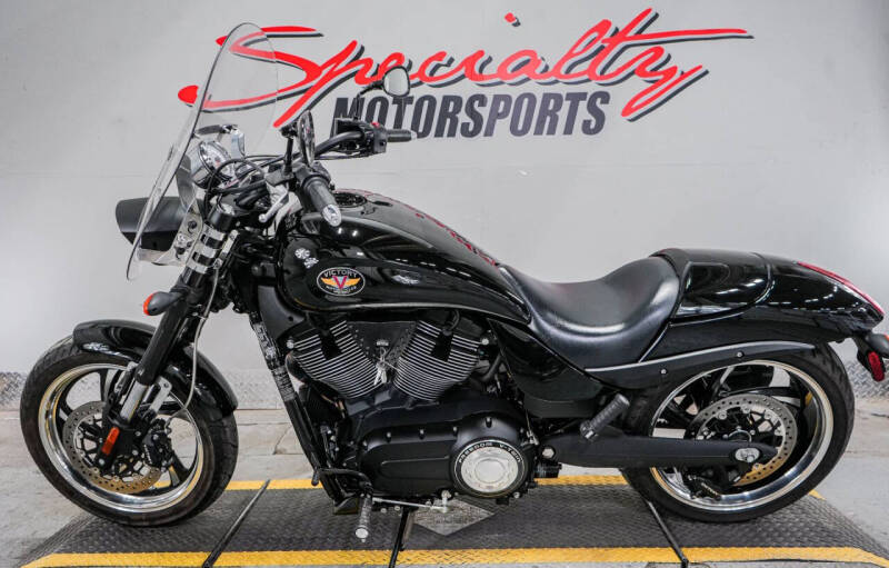 2012 Victory Hammer 8-Ball