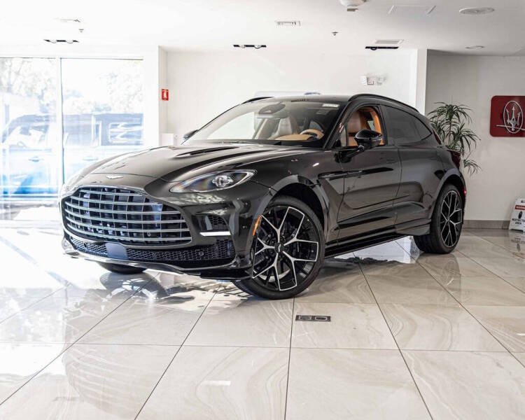 2026 Aston Martin DBX 707