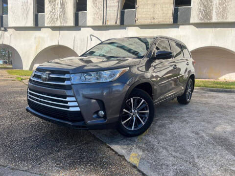 2018 Toyota Highlander for sale at PRESTIGE OF BATON ROUGE in Baton Rouge LA