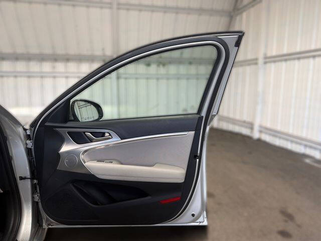 2019 Genesis G70