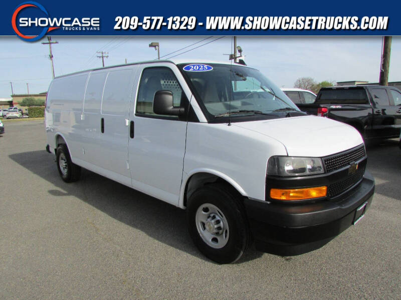 2025 Chevrolet Express 2500