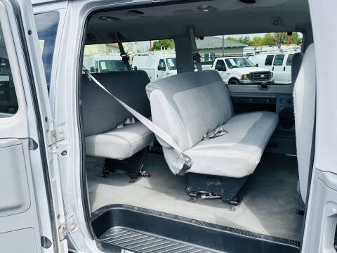 2006 Ford E-Series E-150 XLT