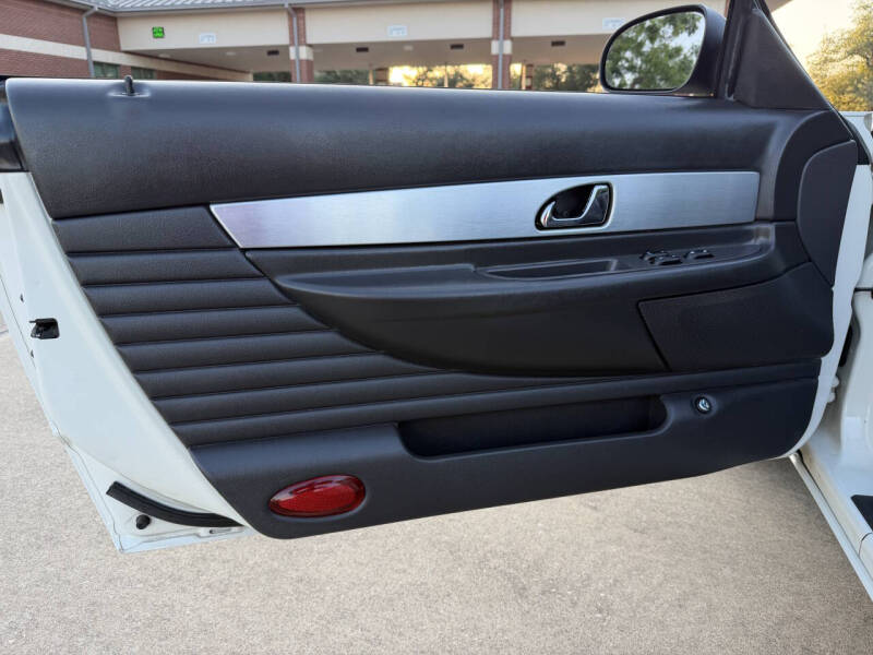 2002 Ford Thunderbird Deluxe