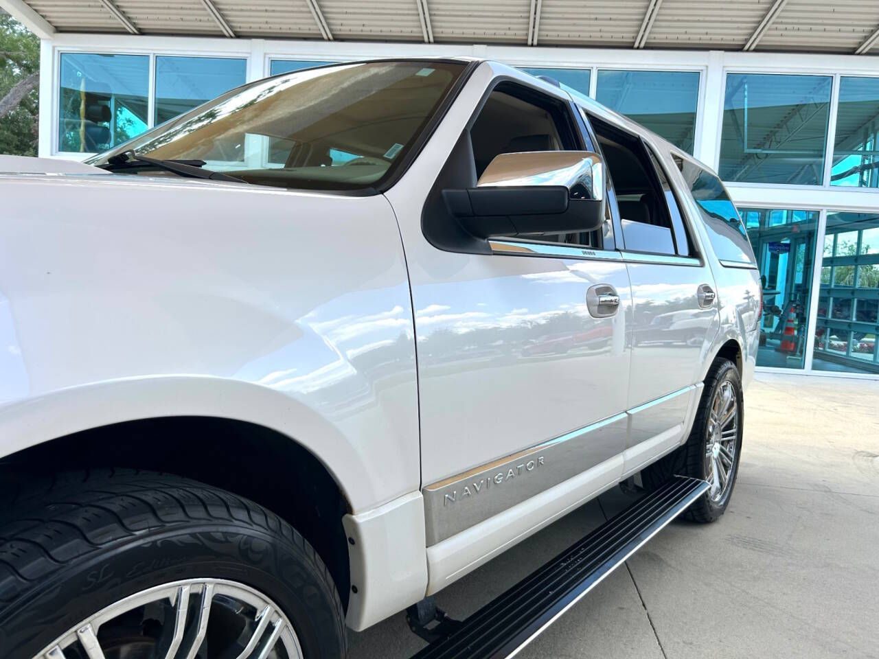 2014 Lincoln Navigator 14