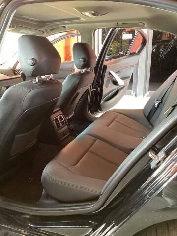 2018 BMW 3 Series 320i