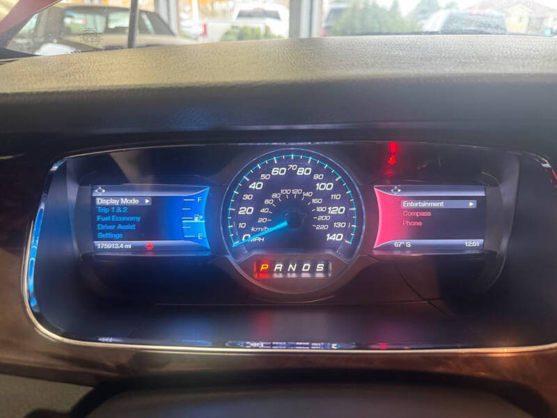 2015 Ford Taurus Limited