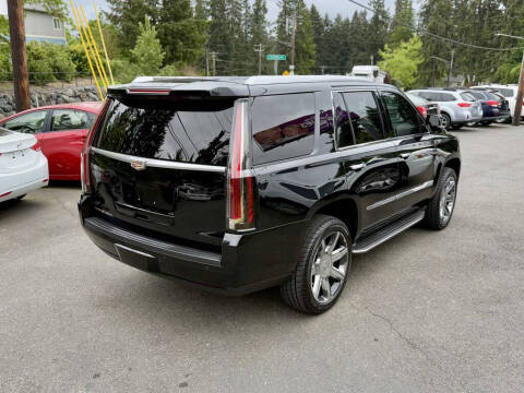 2016 Cadillac Escalade Luxury Collection