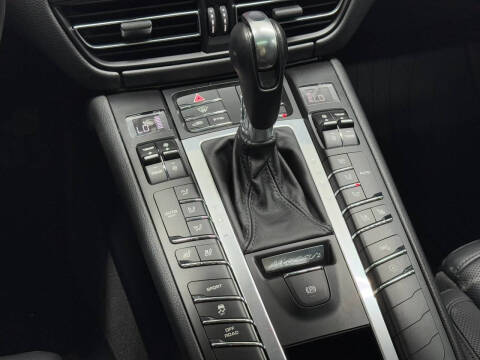 2020 Porsche Macan S