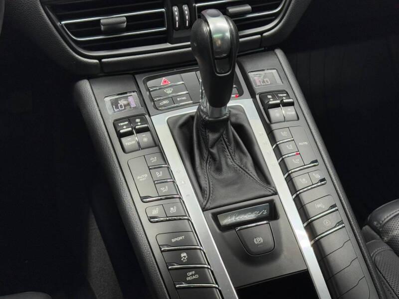 2020 Porsche Macan S