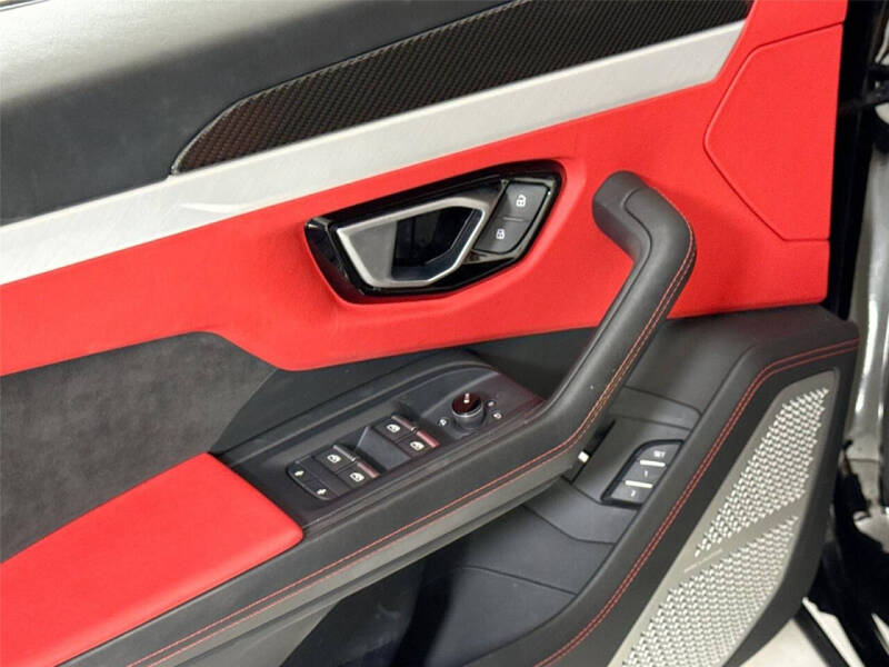 2020 Lamborghini Urus