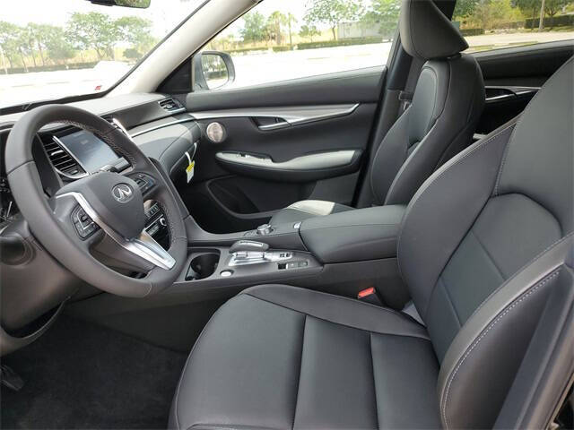 2025 Infiniti QX50 Luxe