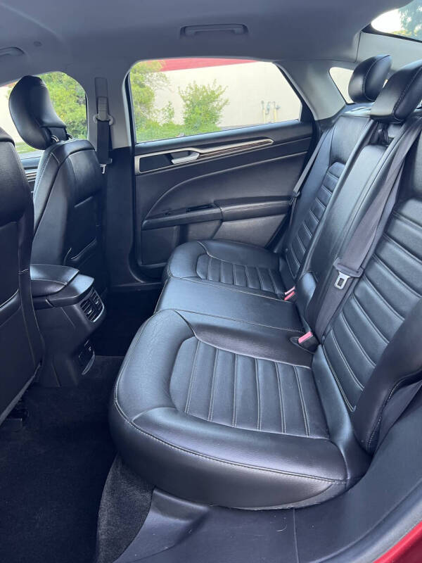 2014 Ford Fusion Hybrid SE