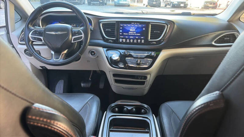2017 Chrysler Pacifica