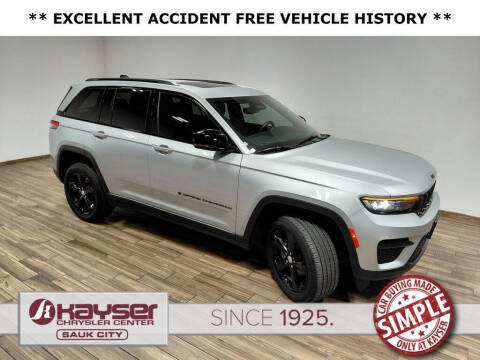 2022 Jeep Grand Cherokee Altitude