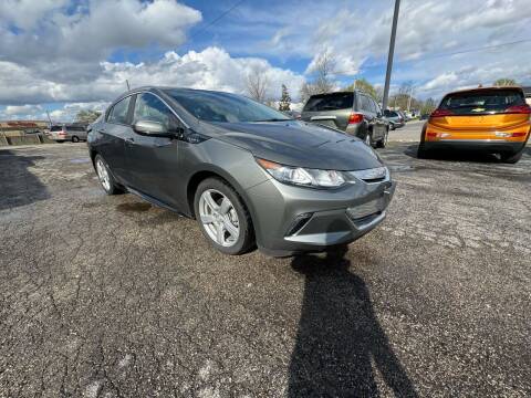 2017 Chevrolet Volt for sale at The Car Cove, LLC in Muncie IN
