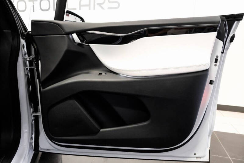 2020 Tesla Model X Long Range