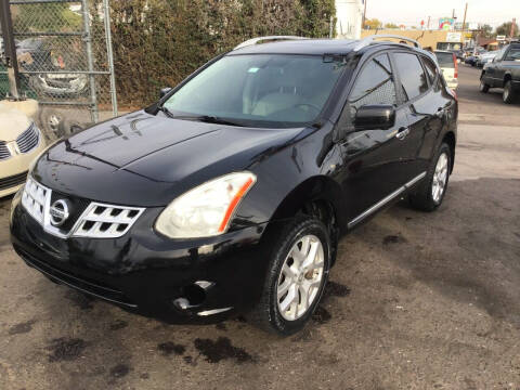 2013 Nissan Rogue for sale at Queen Auto Sales in Denver CO