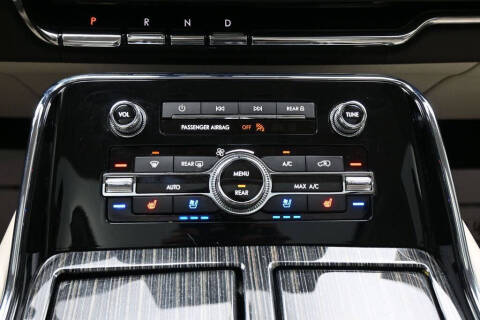 2024 Lincoln Navigator Black Label