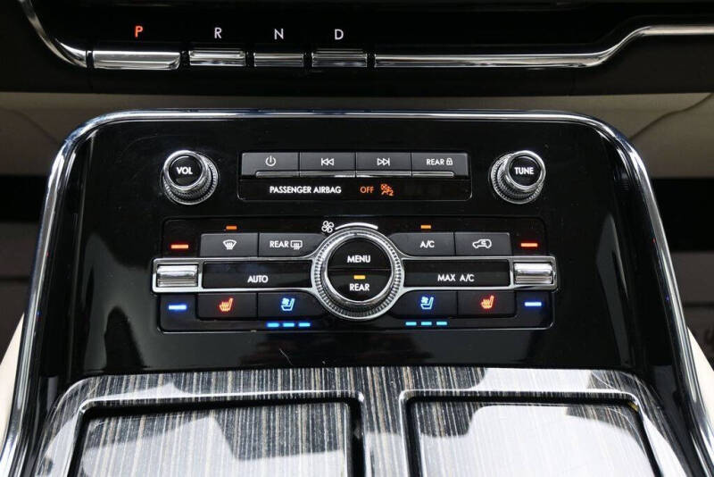 2024 Lincoln Navigator Black Label