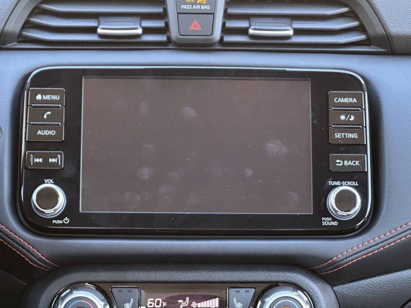 2025 Nissan Versa SR