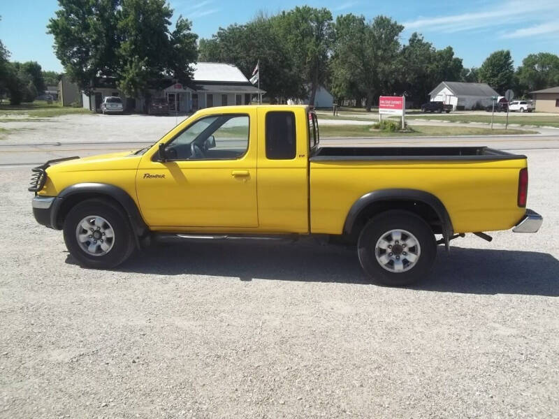 2000 Nissan Frontier XE Desert Runner