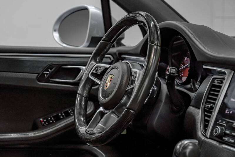 2018 Porsche Macan GTS